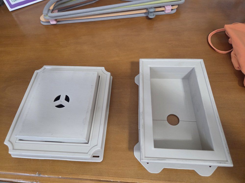 8  Vinyl universal mounting blocks..6 gfi 2 plugs