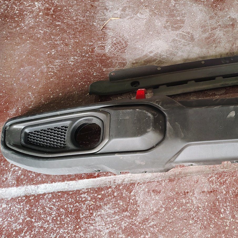 Jeep Gladiator stock from bumper