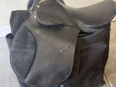 FREE – Synthetic All-Purpose English Saddle – 20" Seat