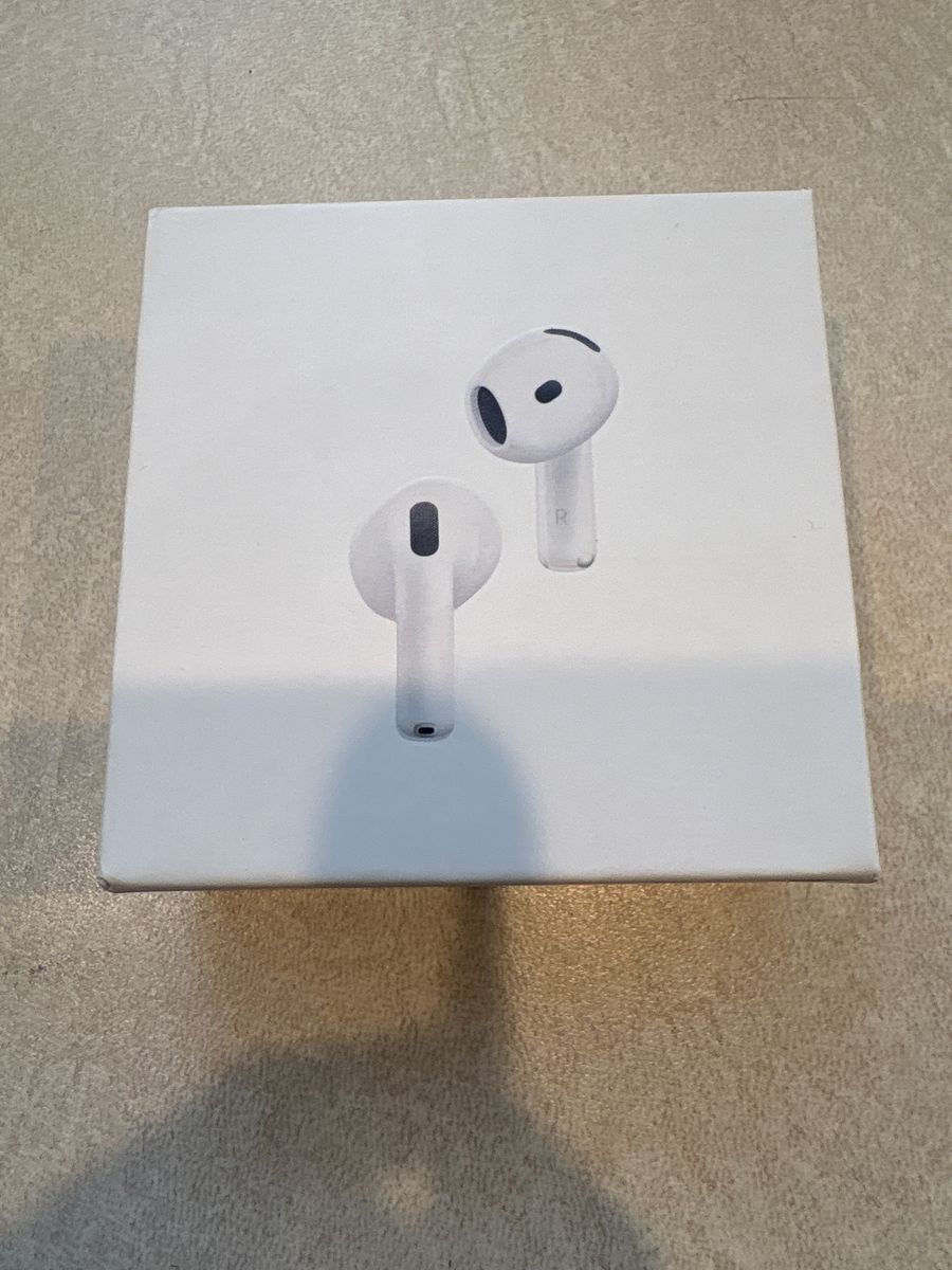 AirPod pro 4 READ DESCRIPTION