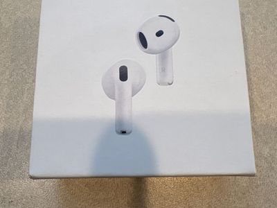 AirPod pro 4 READ DESCRIPTION
