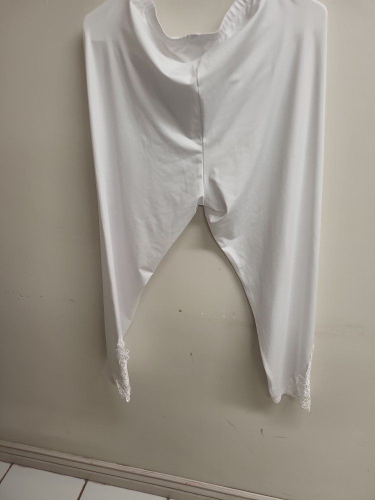 Main image 7