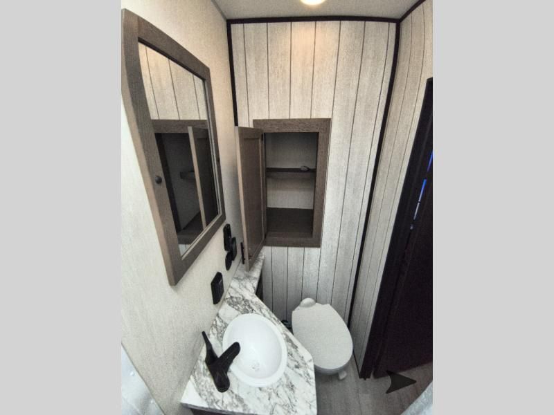 Main image 21
