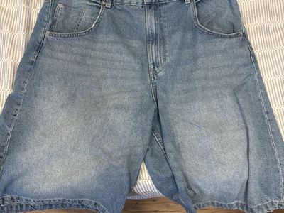 Cotton On Men's Y2K Super Baggy Jort Denim Shorts Light Wash Size 38
