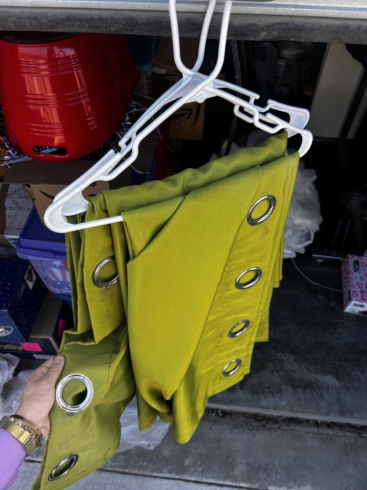 LIKE NEW 4 outdoor curtains.