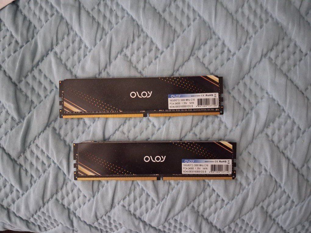 OLOY 16GB (2x8GB) 3000MHz DDR4 PC4-24000 C16 Desktop RAM Kit ND4U0830160BB1DS B