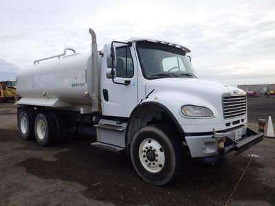 Water Truck 4,000 Gallon 2016 Freightliner