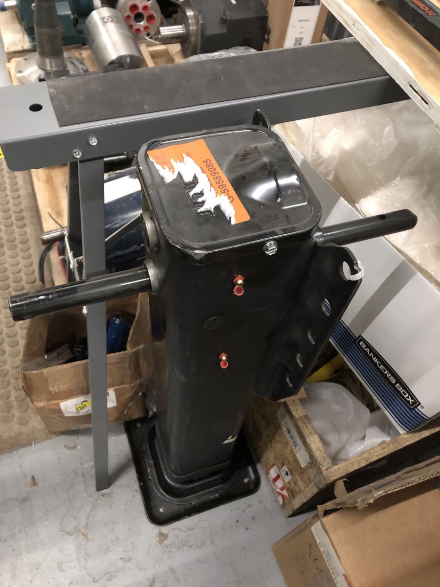Main image 4