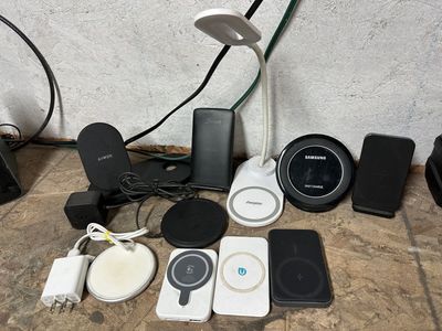 Wireless Phone Chargers LOT OF 10