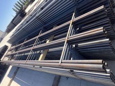 Continuous Fence 1-5/8" x 48" x 4 Rail