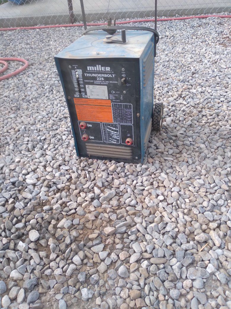 Miller Thunderbolt 225 Constant Current AC Arc Welding Power Source