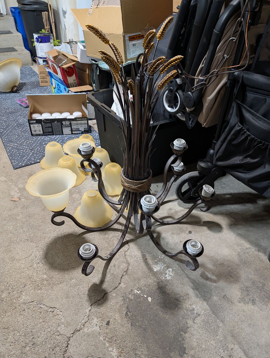 Bronze Chandelier 8 bulbs