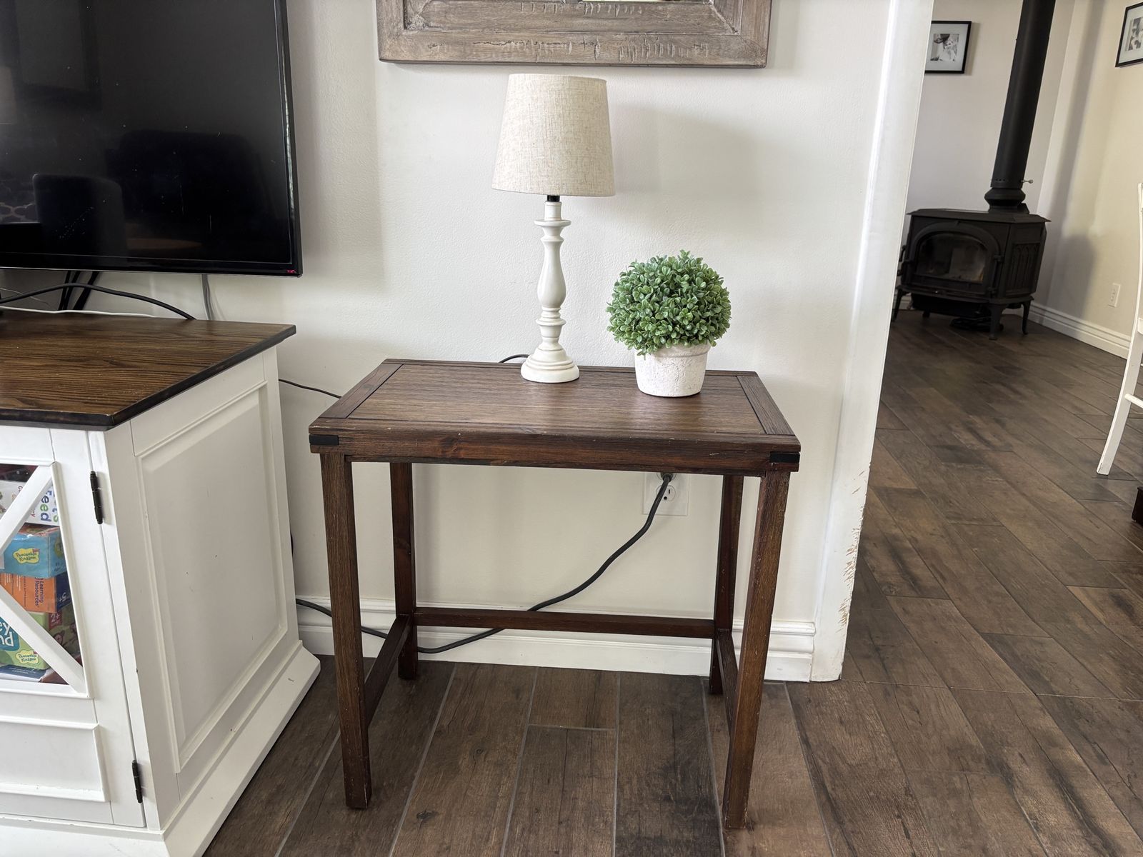 Cute Small Wood End Table Lamp Table Nightstand