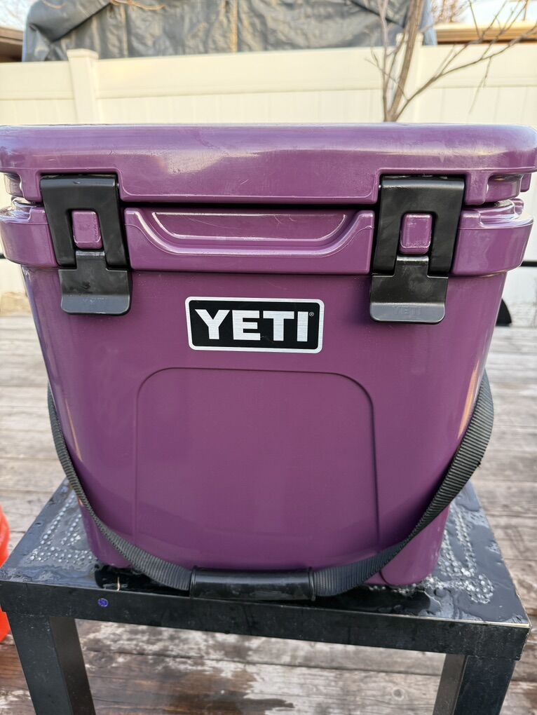 Yeti Roadie 24 Cooler