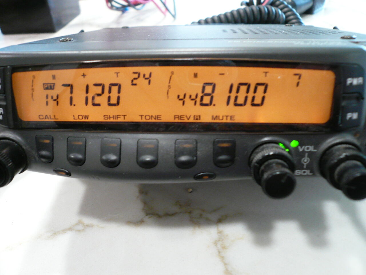 Kenwood TM-733 Dual band with Duplexer Mobile Radio