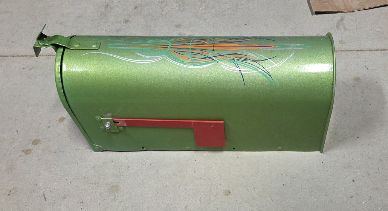 Custom pin stripped mailbox