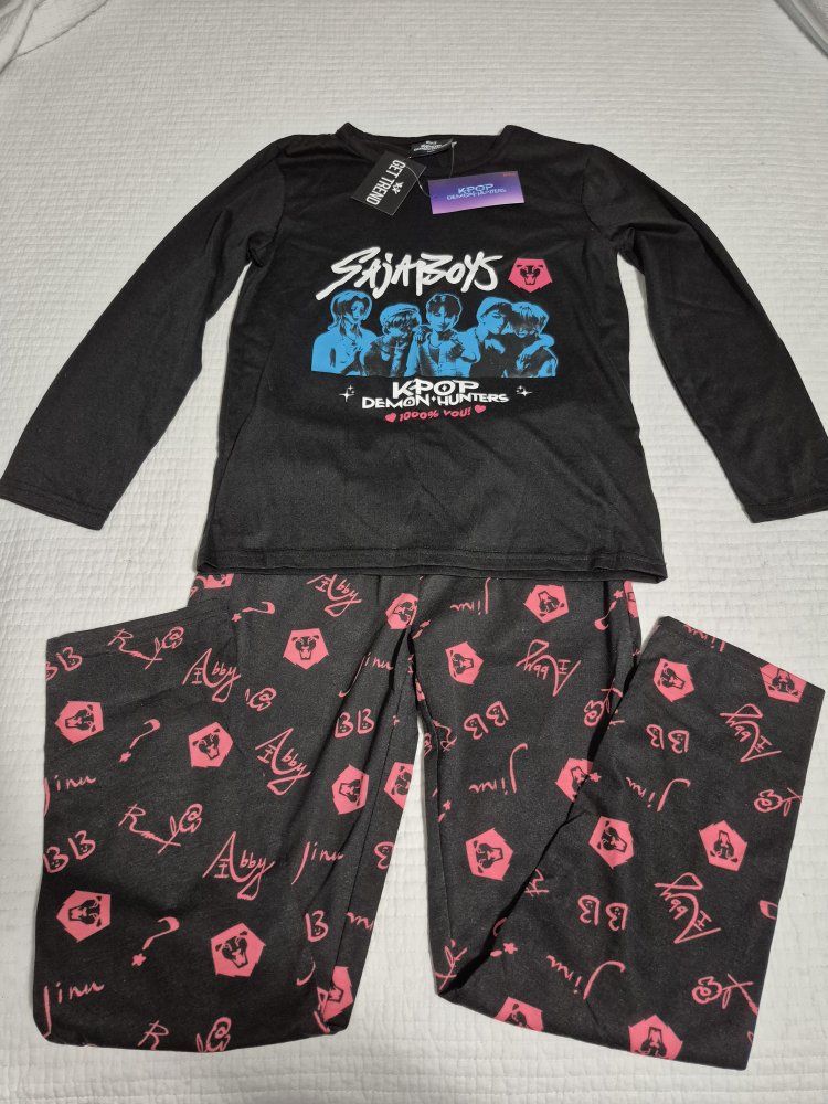 New - Saja Boys Huntrix Kpop Demon Hunters Pajama Set.