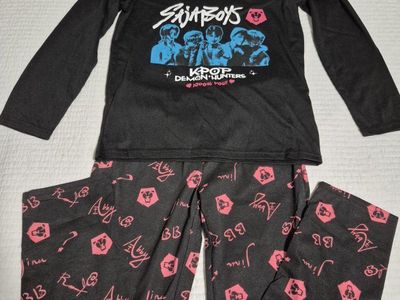 New - Saja Boys Huntrix Kpop Demon Hunters Pajama Set.