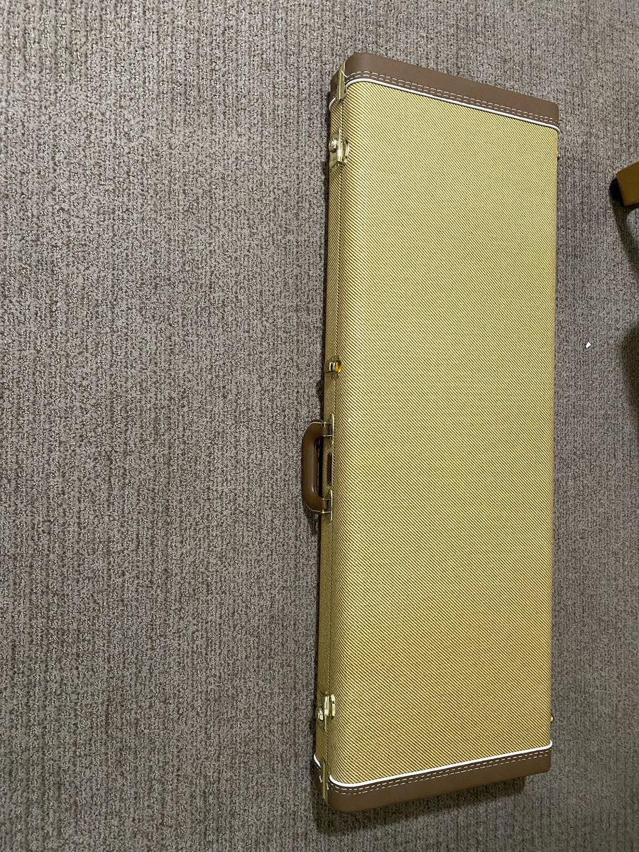 Main image 6