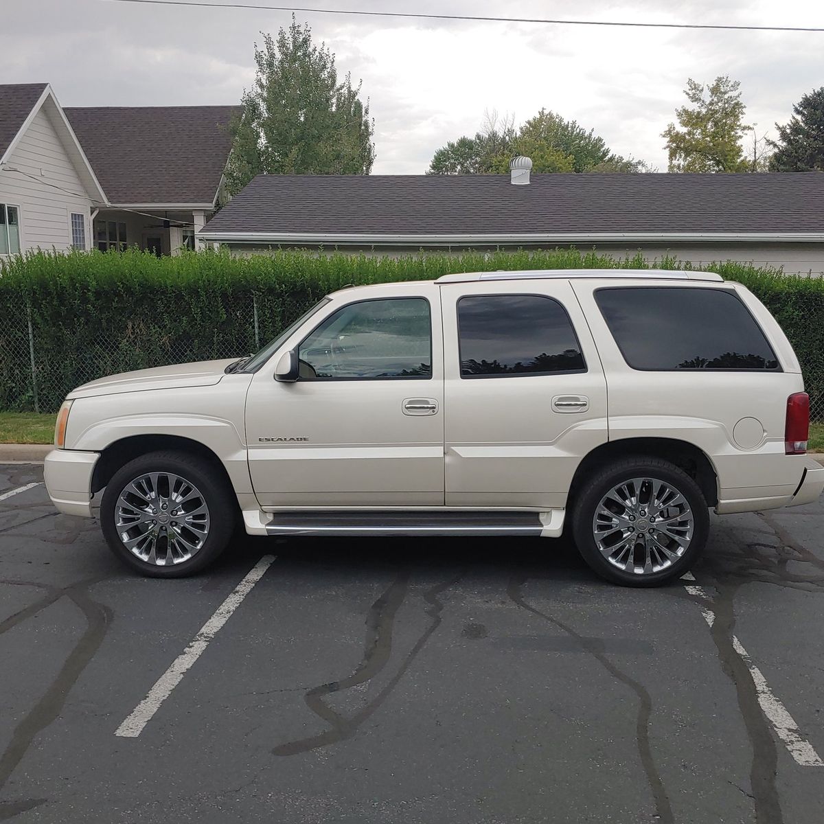 2004 Cadillac Escalade 