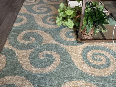 Area rug