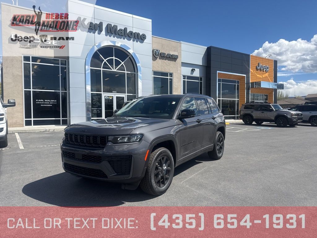 2026 Jeep Grand Cherokee Altitude