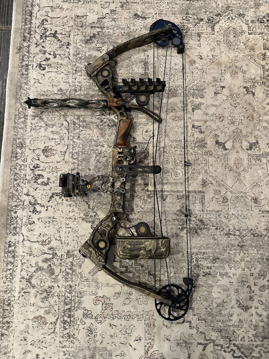 Mathews Legacy Solo Cam 70lb Bow
