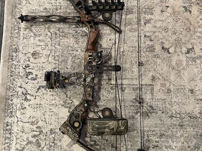 Mathews Legacy Solo Cam 70lb Bow