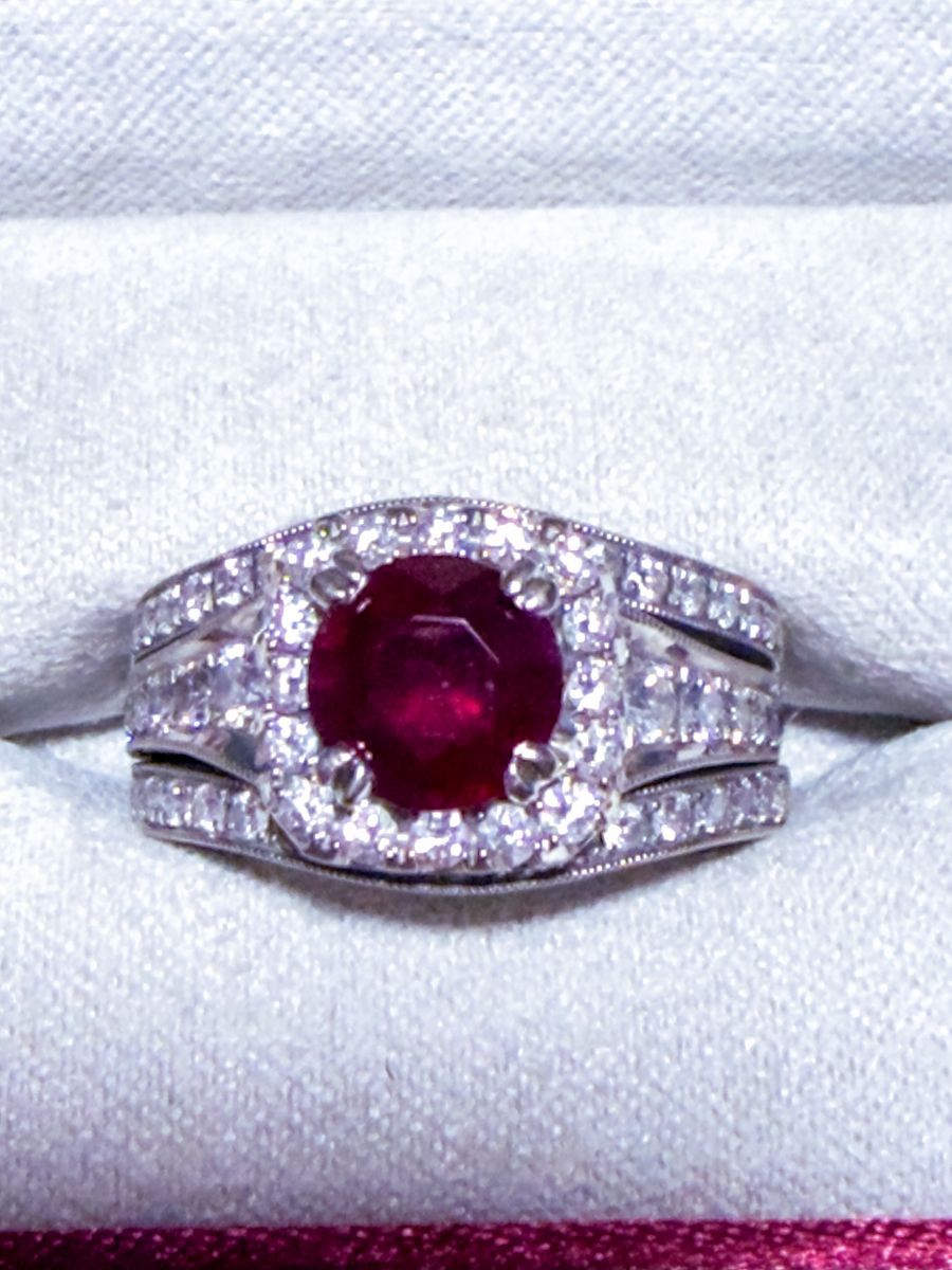 Shane Co. Willa 14K White Gold Ruby and Diamond Halo Wedding Set Size 6.5