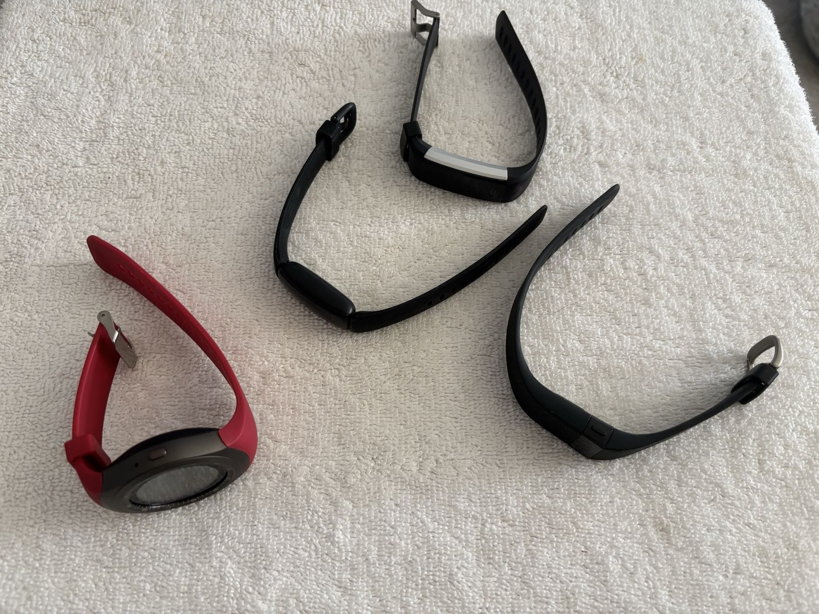 Lot of 4 Fitness Trackers / Smartwatches (Fitbit Charge, iTouch, & More)