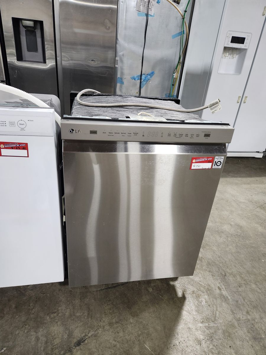 NICE LG STAINLESS STEEL DISHWASHER! WITH A FULL WARRANTY