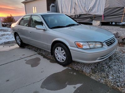 2001 TOYOTA CAMRY LE