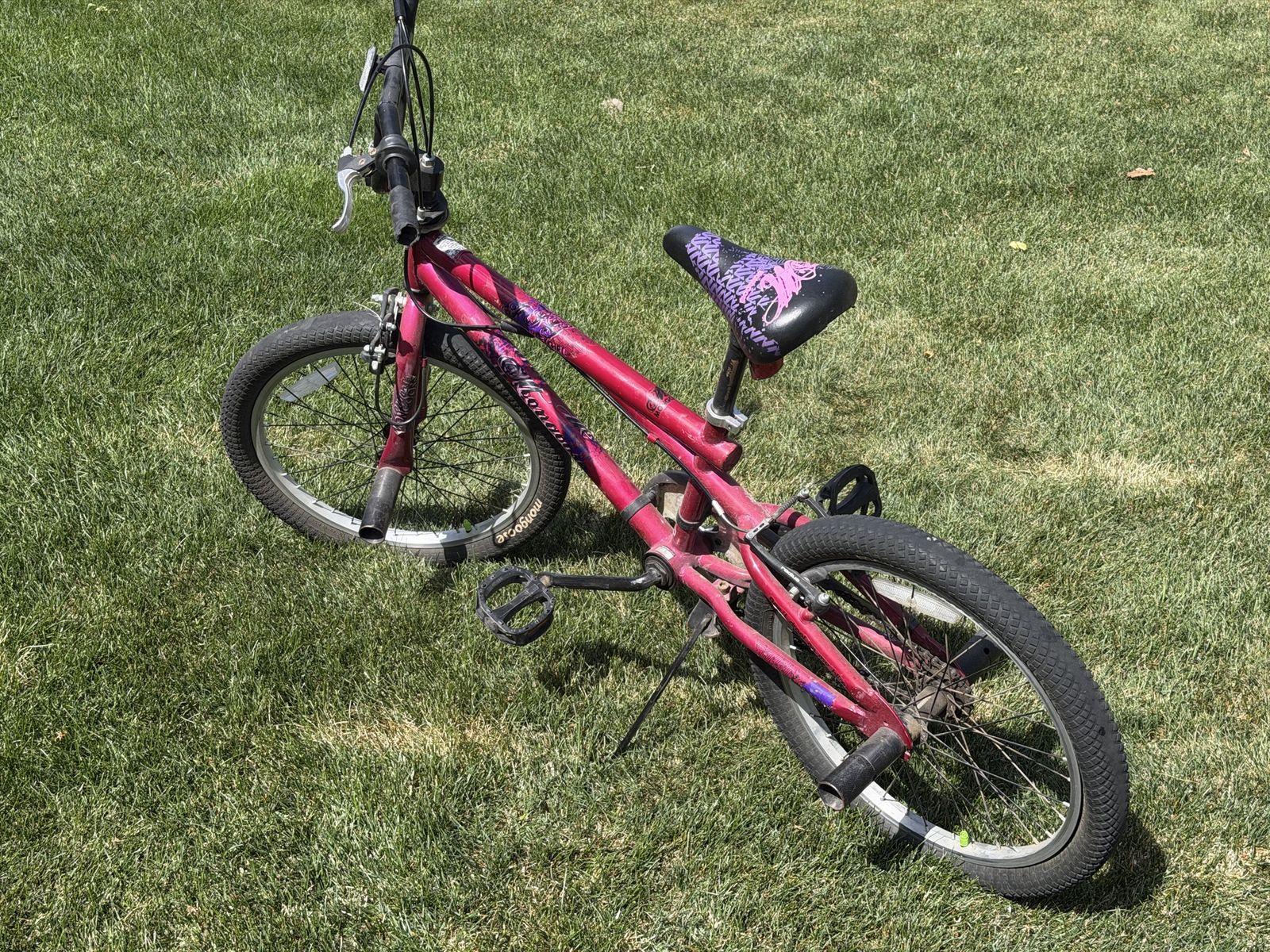 Girls Mongoose BMX Bike – With 360° Rotor – Great