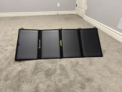 Goal Zero Nomad 50 Portable Solar Panel / Charger