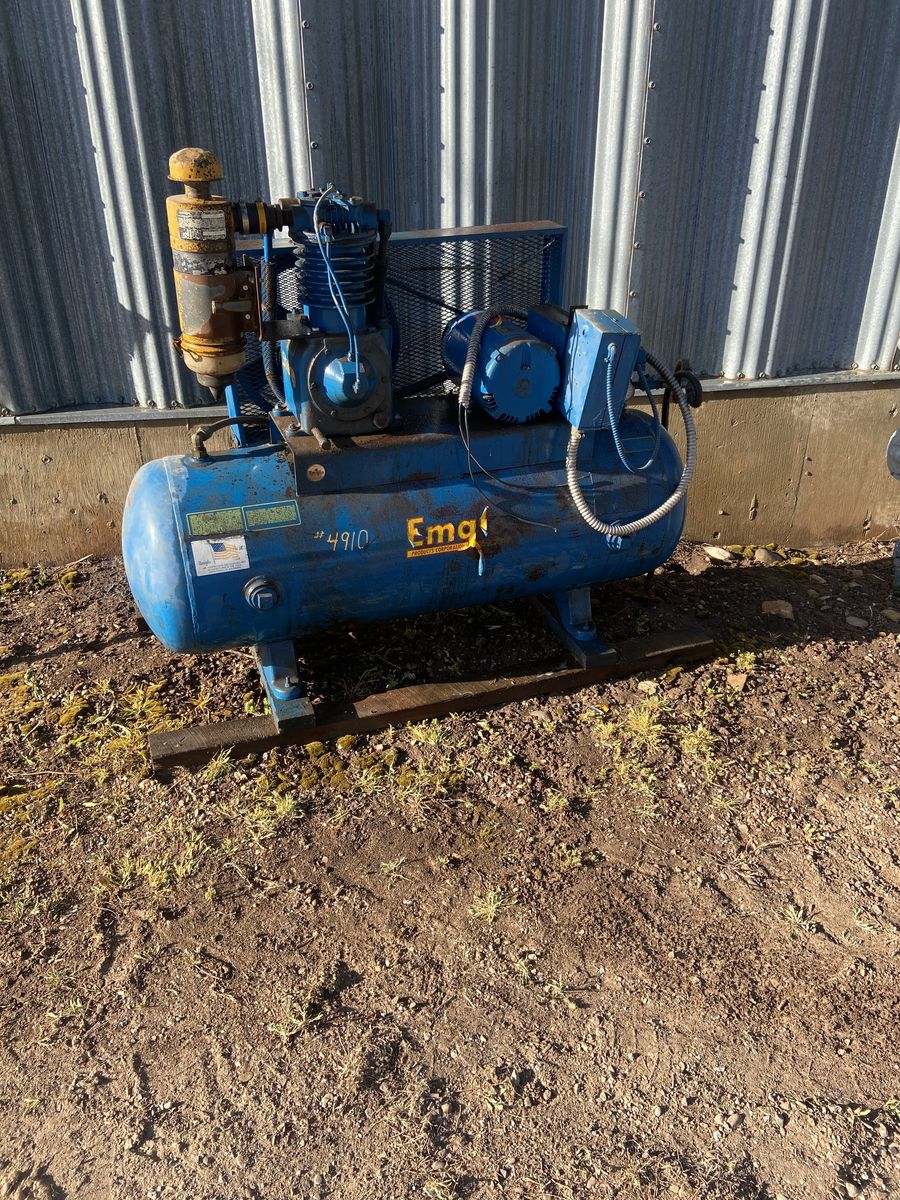 Air compressor