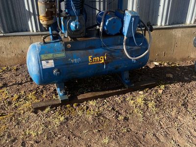 Air compressor