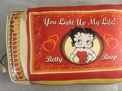 Vintage Betty Boop Inflatable Window Pillow Hanger (With Suction Cup)