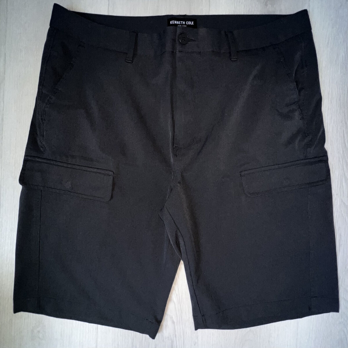 Mens Kenneth Cole (not Reaction) Black Cargo Shorts - Size 34