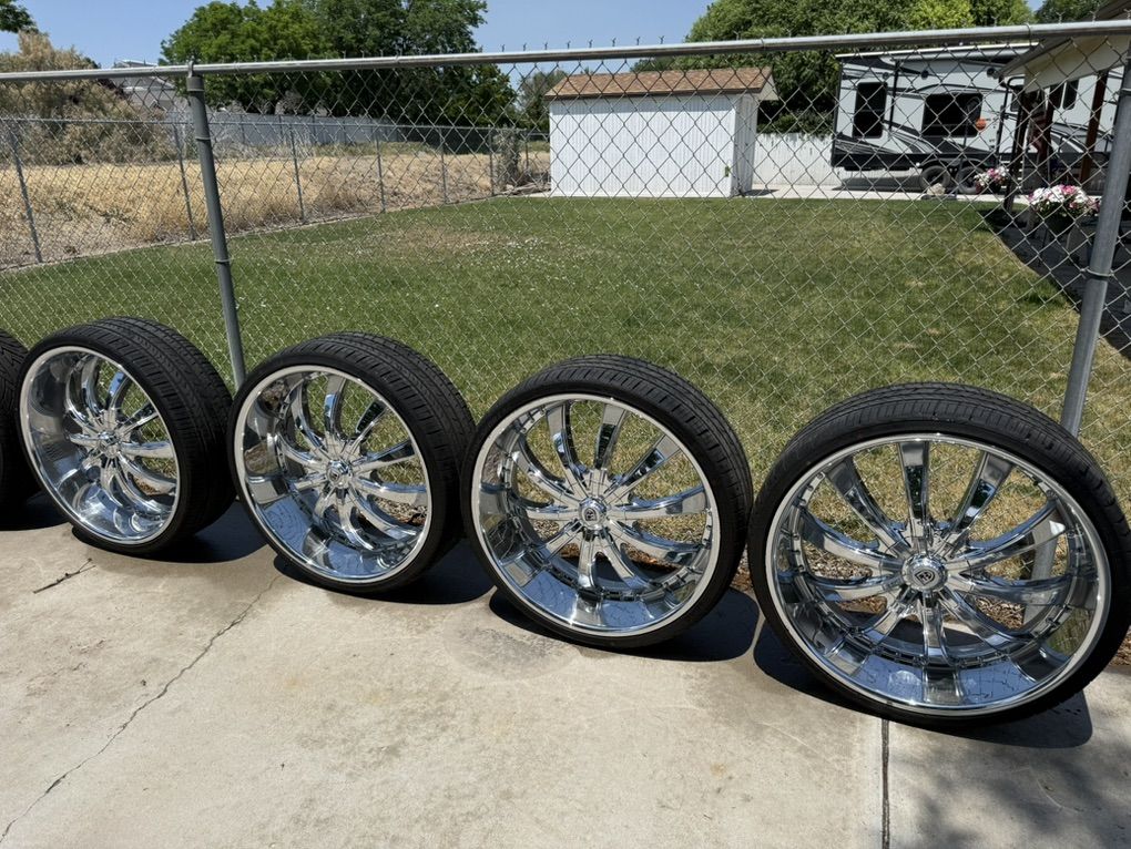 28 Lexani Rims