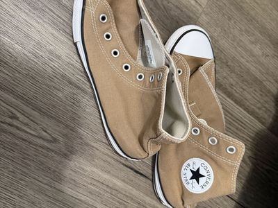 Boys Converse All Star Chuck Taylor High Top Sneakers Tan/Brown