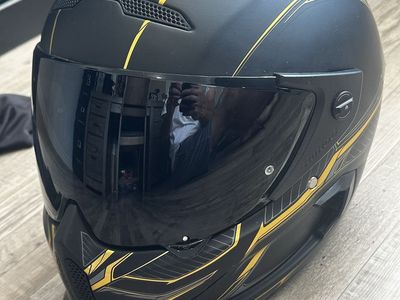 Ruroc Atlas “Shuriken” motorcycle helmet