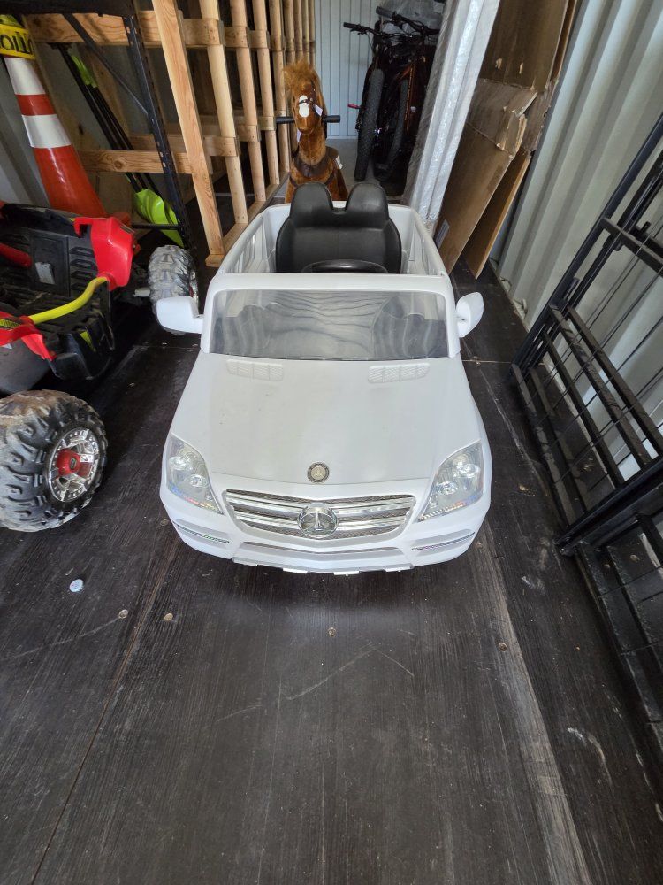 Power wheels cars