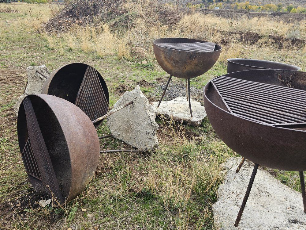 Heavy Duty Steel Fire Pit Grill Combo - 33" Diameter Rustic Outdoor Heater & BBQ Grill