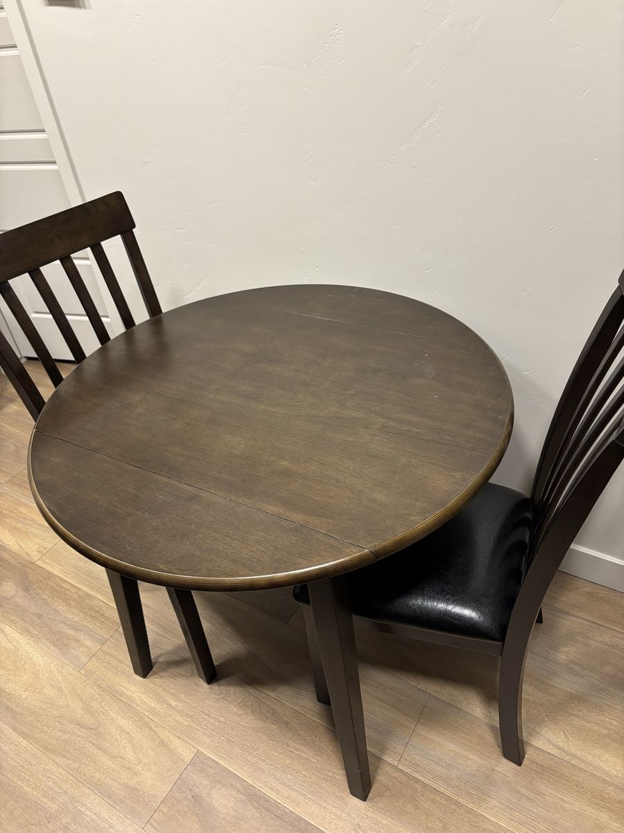 Dining Table & 2 Chairs (Good Condition)