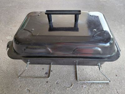 Portable Patio/porch/table top Grill Propane fueled.