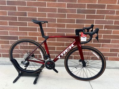 Trek Madone SL 6 AXS Gen 8