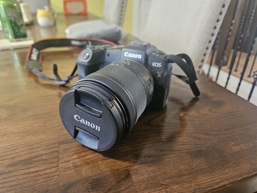 cannon eos rp camera