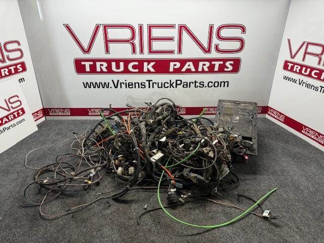 Kenworth T800 Dash Main Cab Harness with Fuse Box Wired for Cummins
