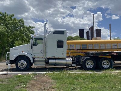2004 Kenworth T800 Caterpillar C15 38k Miles