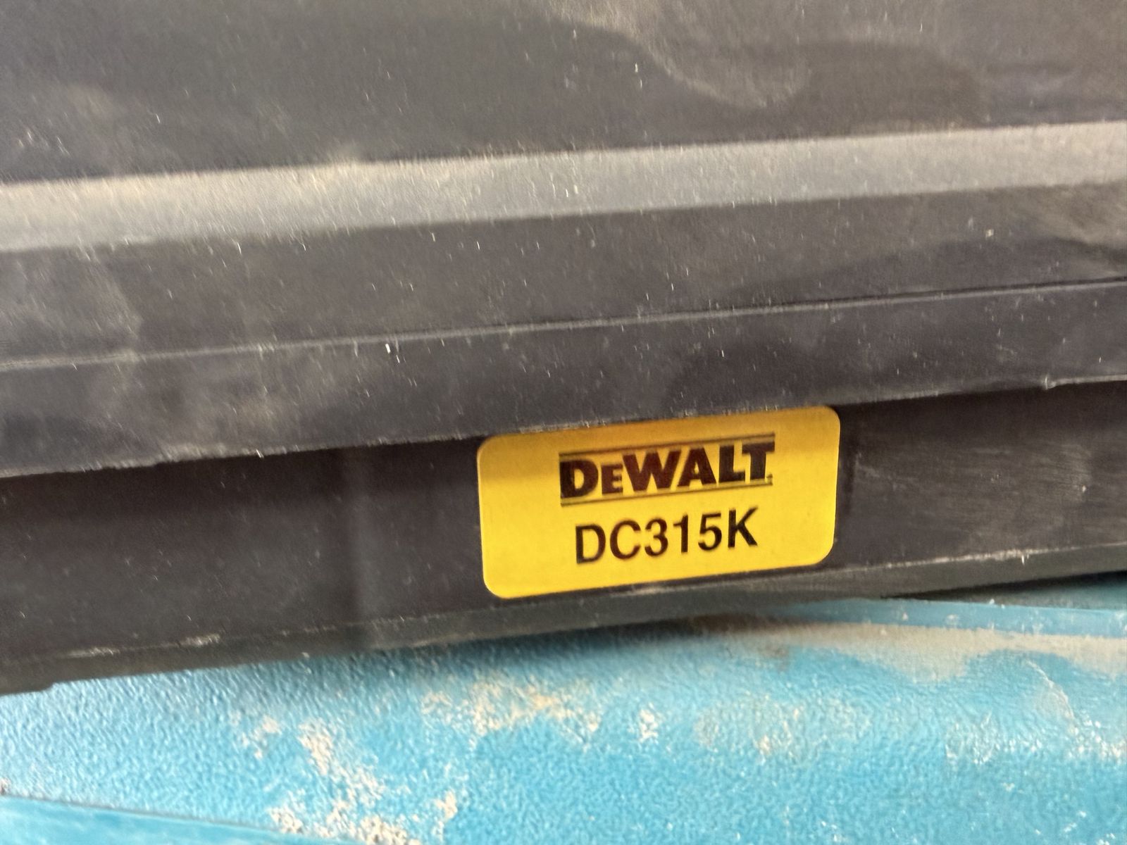 Dewalt DC315K 28V Cordless Reciprocating Saw Kit with Battery, Charger, and Case